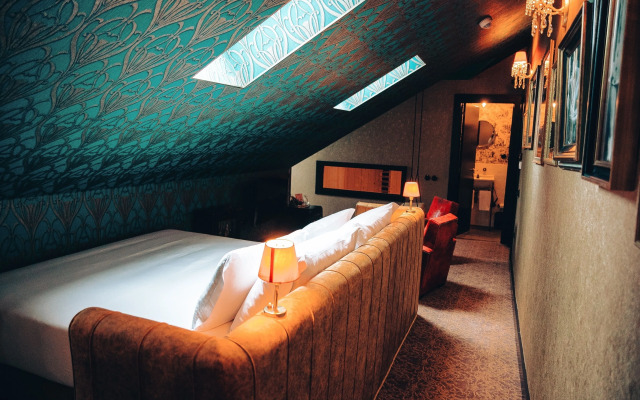 Pensão Amor Madam’s Lodge