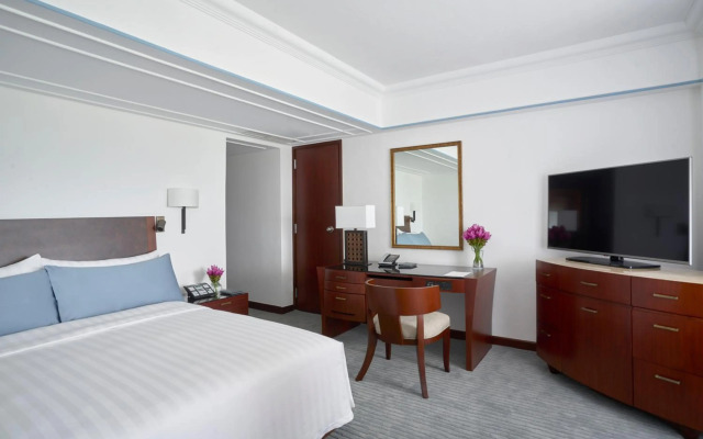 The Peninsula Manila