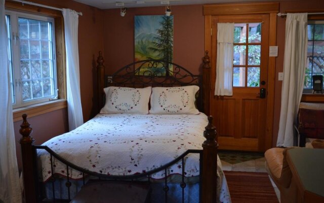 Copper Creek Inn at Mt Rainier