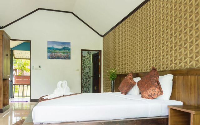 Baannai Lakeview Resort