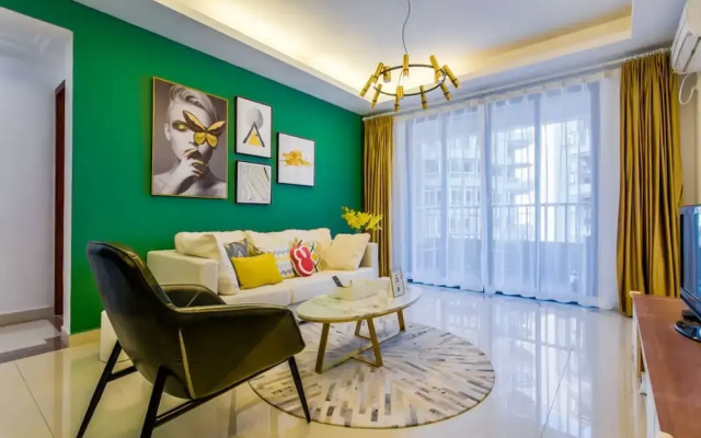 Locals Boutique Apartment Jiuzhou Port.6