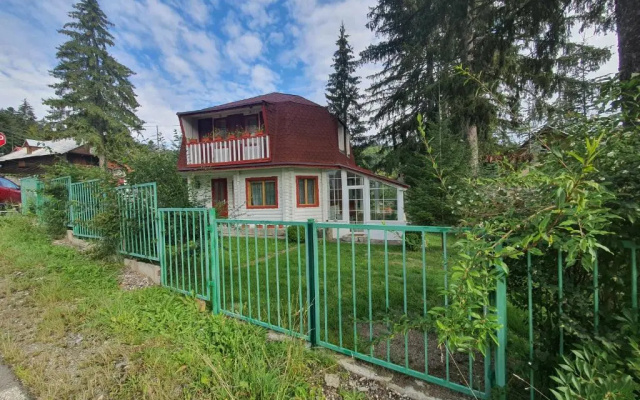 Casa RONDA numai în intregime, 1-6 persoane, min 4 zile, 130 mp bine incalziti, 3 dormitoare, sufragerie, bucatarie, veranda, terasa, parcare in curte, ideala pentru lucru la distanta, insorita, discreta, zona linistita, usor accesibila - Cottages_and_Houses in 普雷代亞爾 - Photo 4