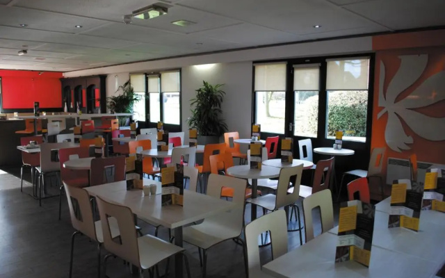 The Crossway Hotel, Coventry South, Part of the AG Collection