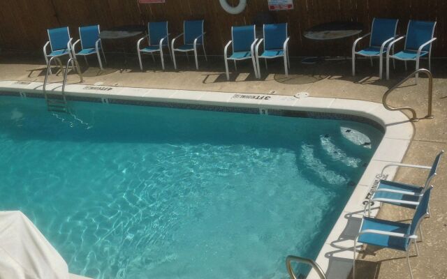 Knights Inn Longview