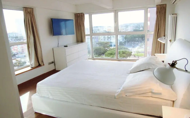 Embassy Aparthotel