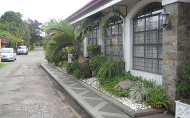 G&E Garden Pavilion and La Verandah