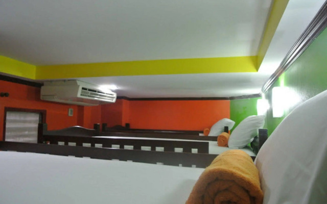 Silla Patong Hostel