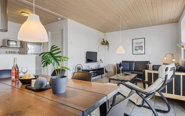 5 Star Holiday Home in Lokken