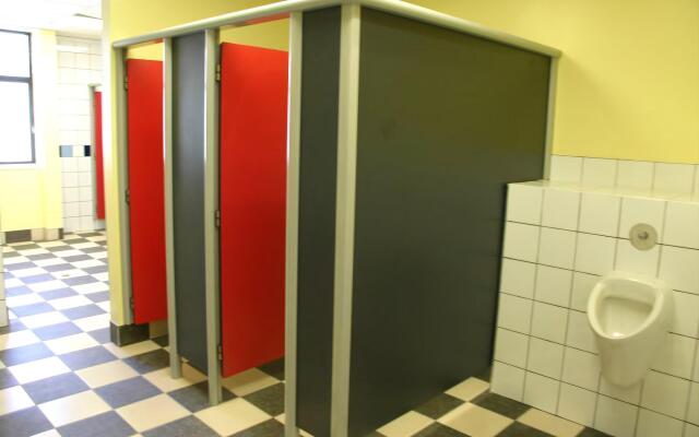 Silverfern Backpackers