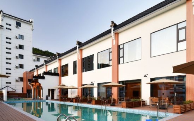 25th Hour Boutique Hotel (Huangshan Tangkou South Gate Branch) – Pool – Huangshan