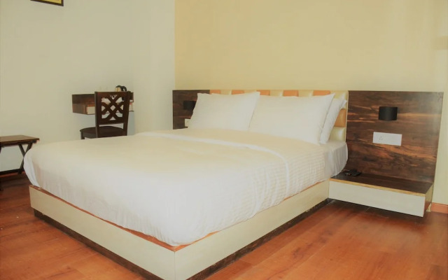 Hotel Aura