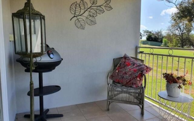 Scenic Villa-Second Storey