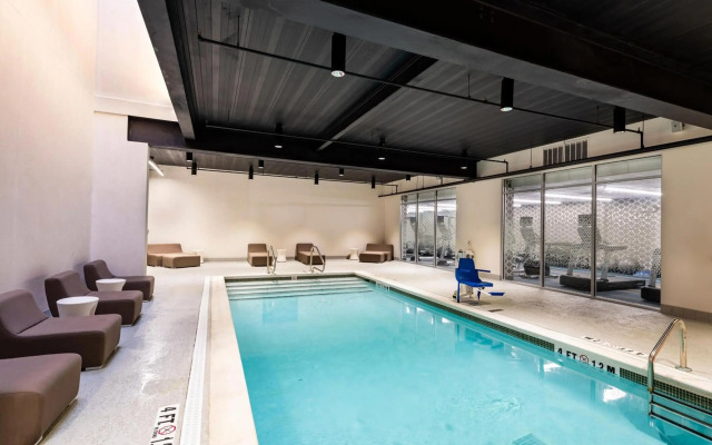 Aloft Savannah Downtown Historic District