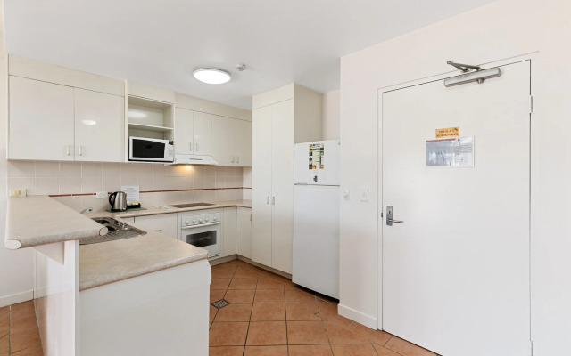 White Crest Apartments