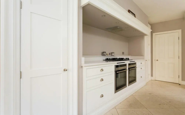 Rigault Road by Onefinestay