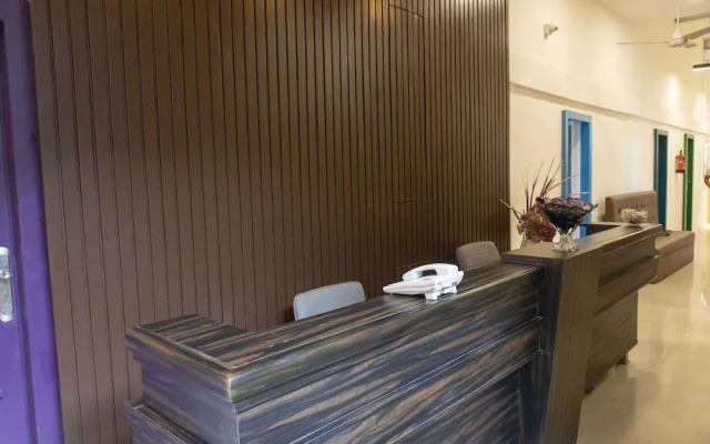 Empire Royale Hotel