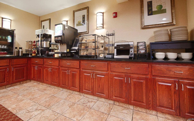 Best Western Providence-Seekonk Inn