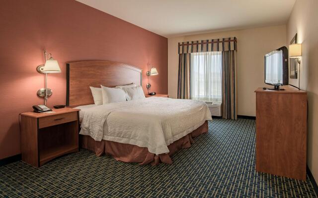 Hampton Inn & Suites Ridgecrest