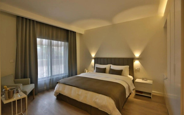 ALQasr Metropole Hotel