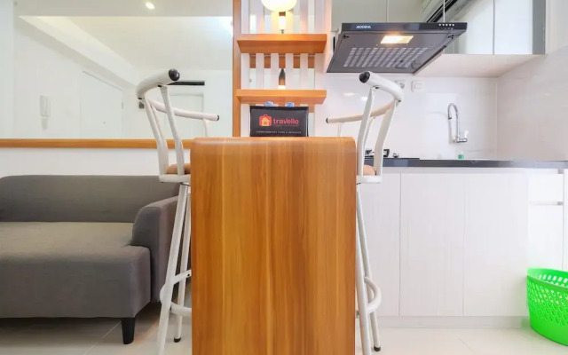 Compact Bassura City Apartment near Jatinegara