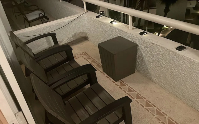 Beach front-Ocean View Studio -Hotel Sunset Fishermen condo 344/C