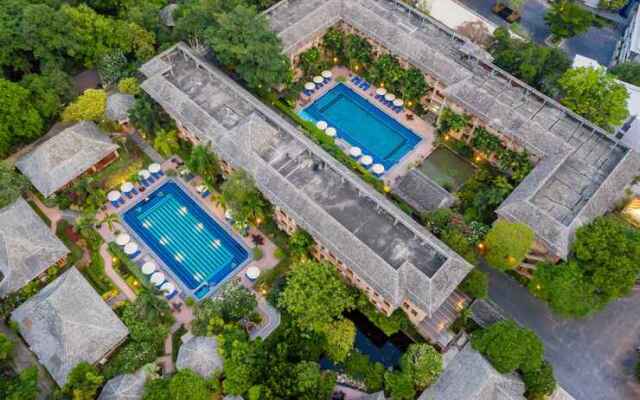 Plumeria Resort (Wong-Amat) SHA Extra Plus