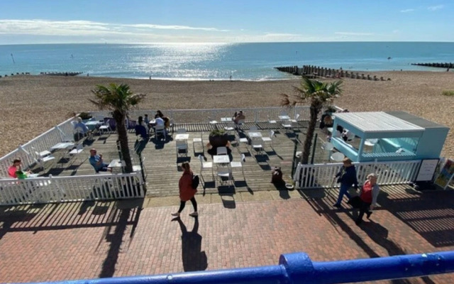 Lovely Seaside Apartment in Central Eastbourne