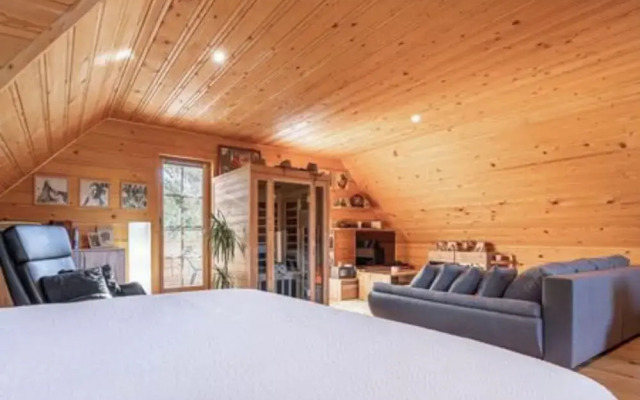 Log Cabin Forest Chalets