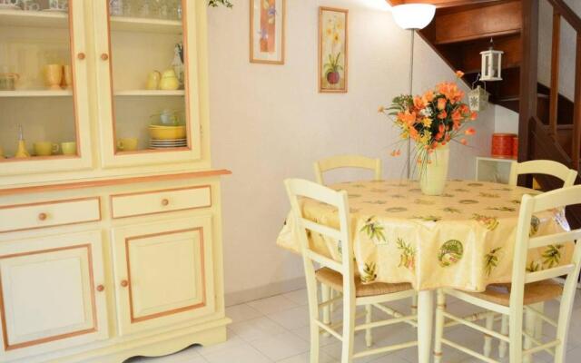 Maison Le Lavandou, 3 pièces, 6 personnes - FR-1-251-20