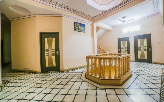 Collection O 36316 Hotel White Palace