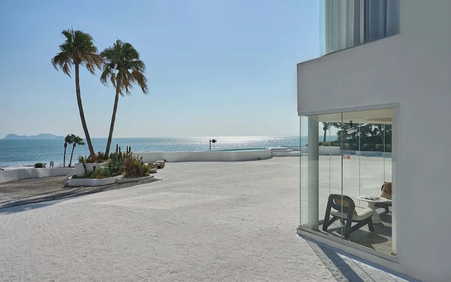 Miyue Santorini Seaview Resort Hotel