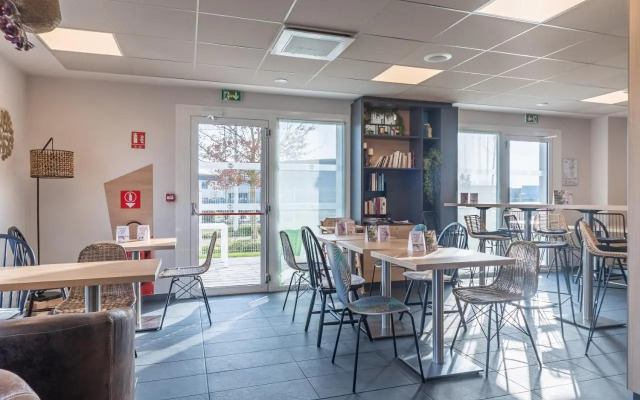 B&B HOTEL CHARTRES Océane