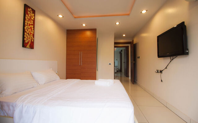 Hyde Park Residence by Pattaya Sunny Rentals