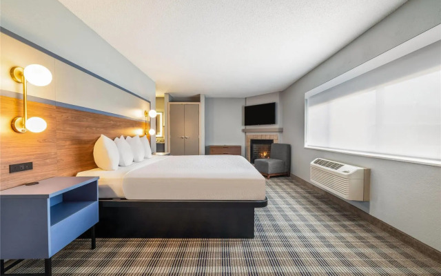 AmericInn by Wyndham Mounds View Minneapolis