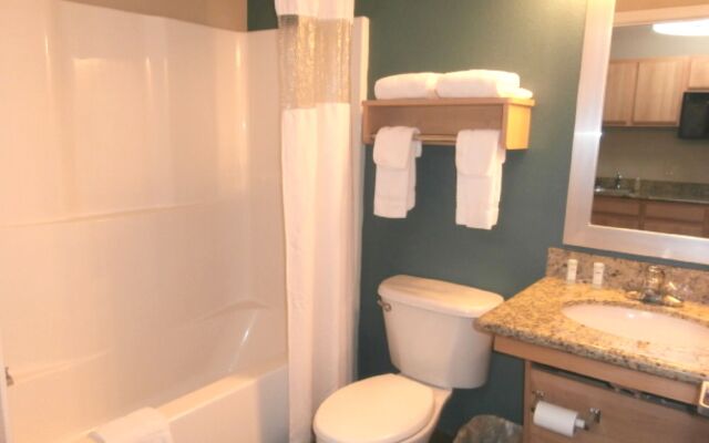 Studio 6 Lenexa, KS - Overland Park