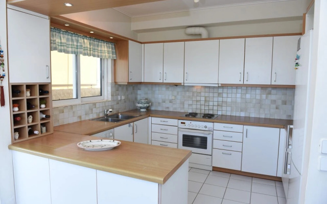 Top Floor With Stunning 360 View