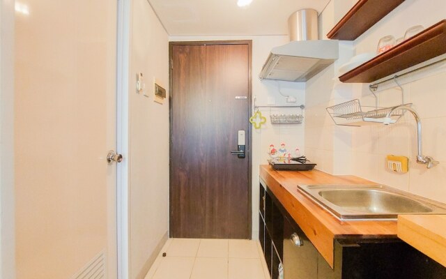 Best Deal And Restful Studio At Serpong Greenview Apartment