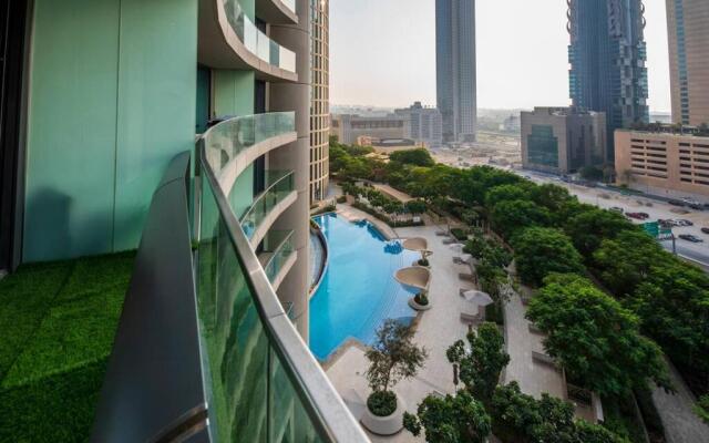 FIRST CLASS 1BR with DUBAI SKYLINE view