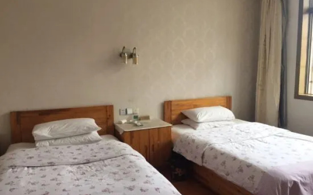 Yimeng Hotel (Songjiang Sijing Park)