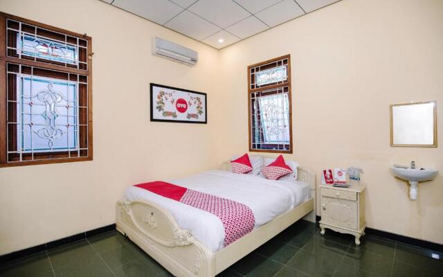 Oyo 986 Authentic Osing Homestay