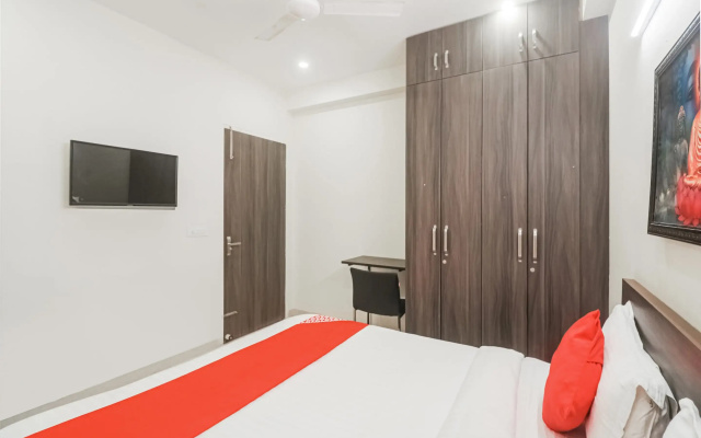 Fabhotel Alpha