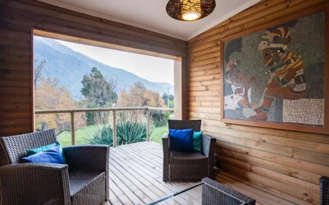 Cordillera de los Andes-Cajón del Maipo-Habitaciones en Casa Compartida con Anfitrión