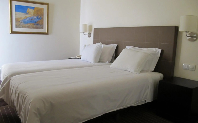Hotel Girassol - Suite Hotel