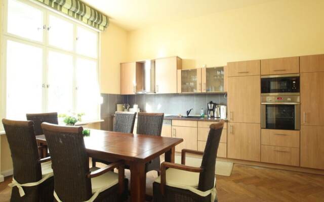 4 Villa Blanck Comfortable Holiday Residence