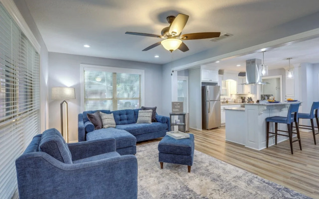 Sunny Hearne Home Near Universities!