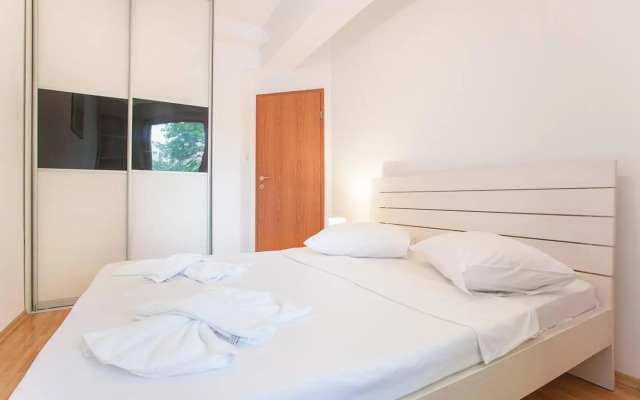 Urban Serviced Apartments