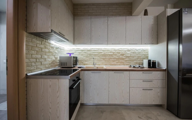 #halu! Modern Center Apartment