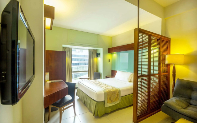 Microtel by Wyndham Mall of Asia