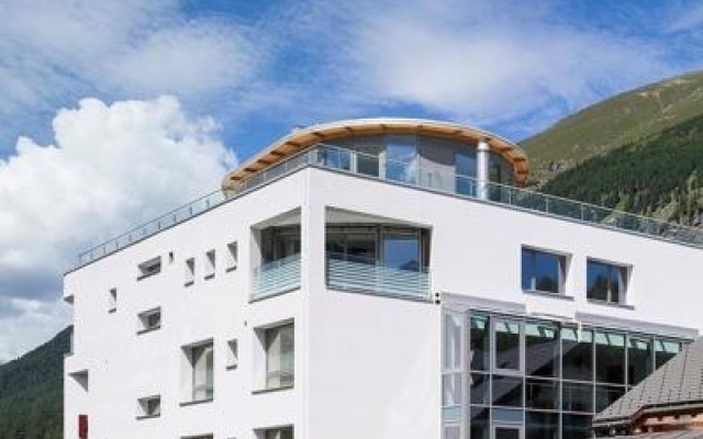 Hotel Station — 3-star hotel in Pontresina