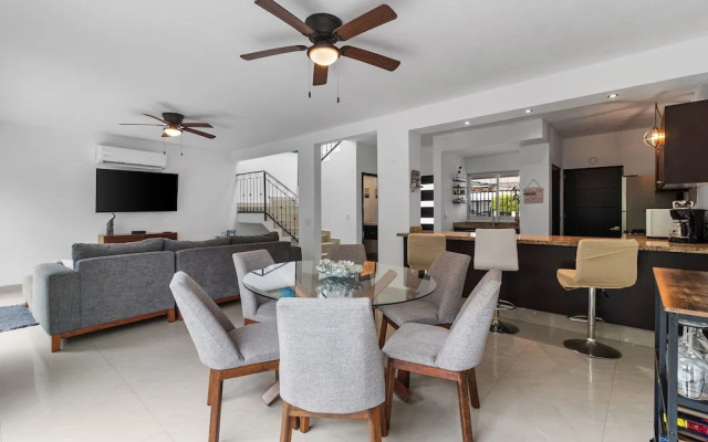 Casa Encanto 3Bdr 3Bath Jacuzzi Parking